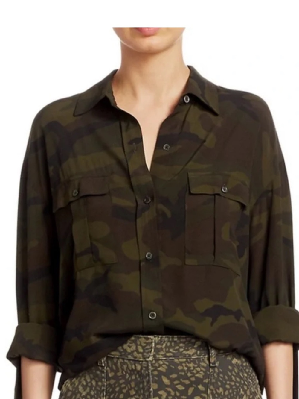 le superbe Camo Button-Front Utility Shirt - Olive Green